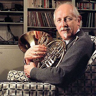 A través de un espejo