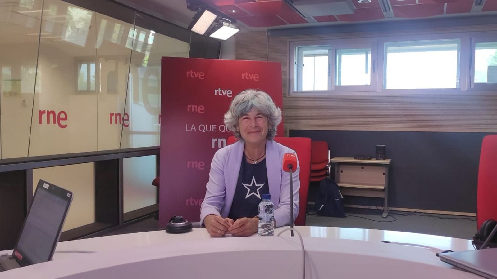 Las Mañanas de RNE - María Vargas, directora deportiva del Atlético de Madrid Femenino: "Tenemos que hacer que las futbolistas se sientan profesionales" - Escuchar ahora