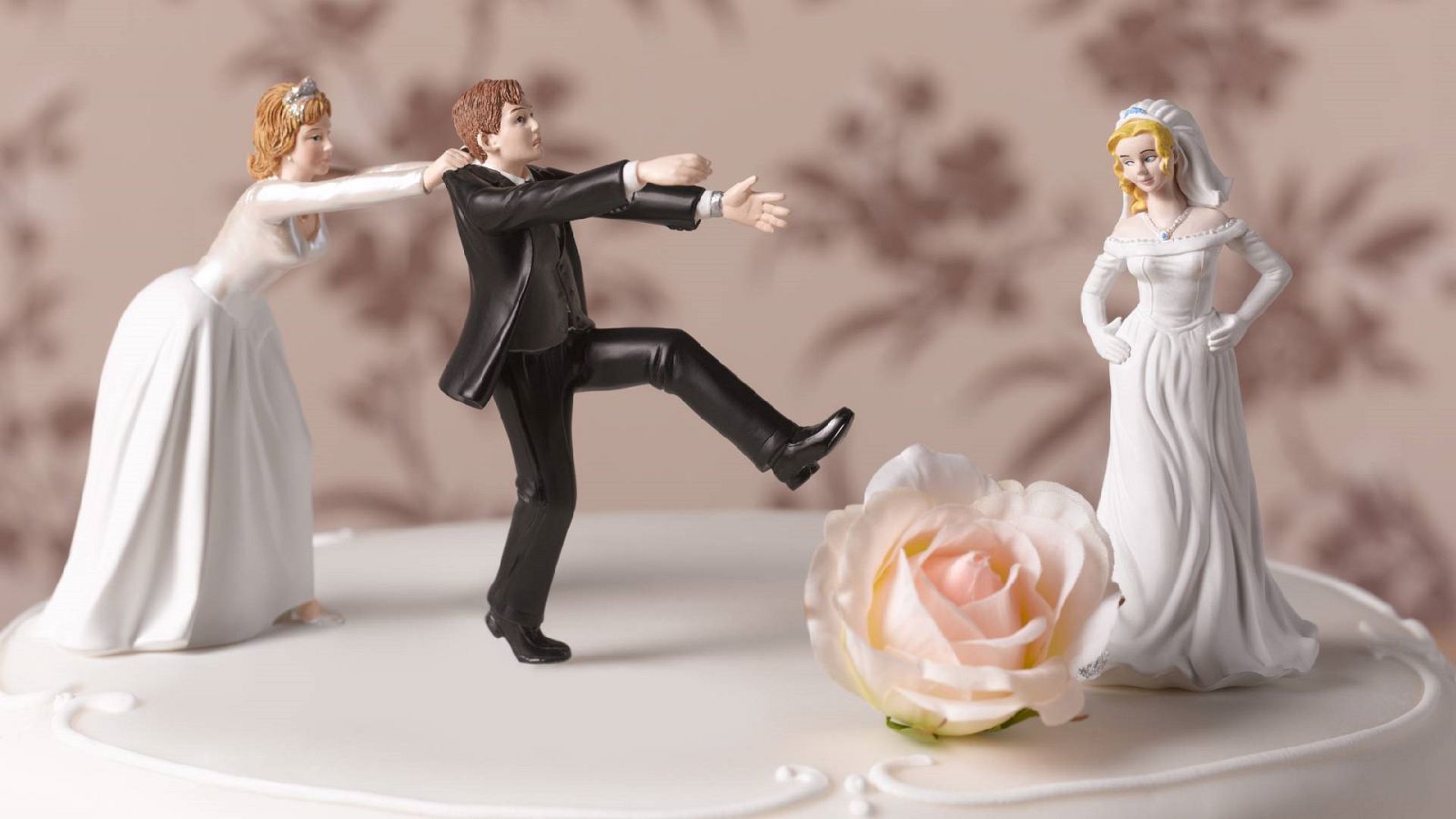 La LiBéLuLa - Enredos - 04/07/23 - escuchar ahora