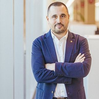 Plurals i singulars a Ràdio 4