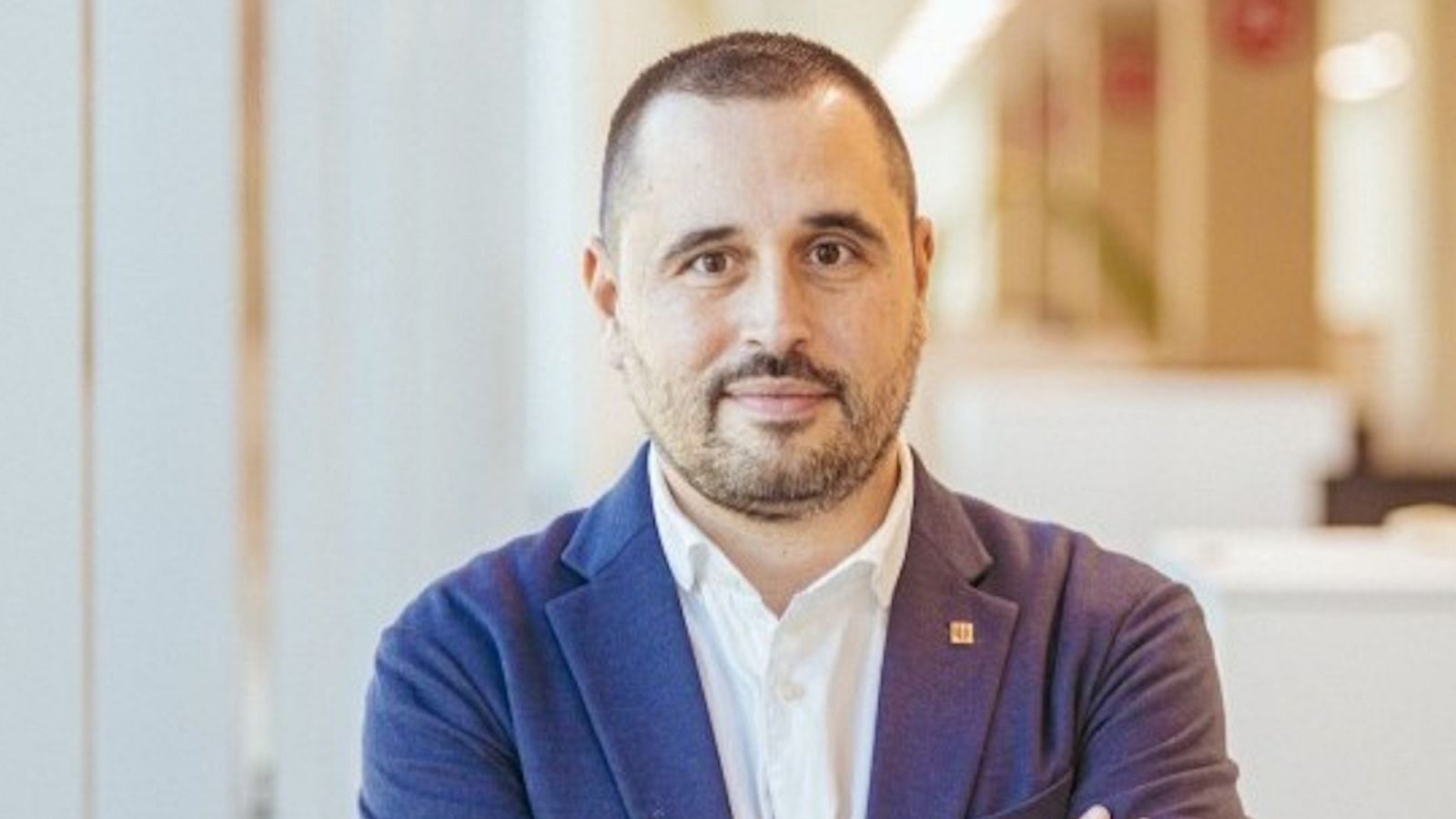 Plurals i Singulars - Els drets LGTBI podrien patir un retrocés depenent de qui governi - Escoltar Ara