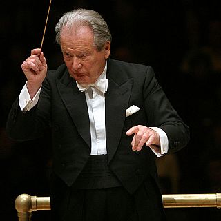 A través de un espejo