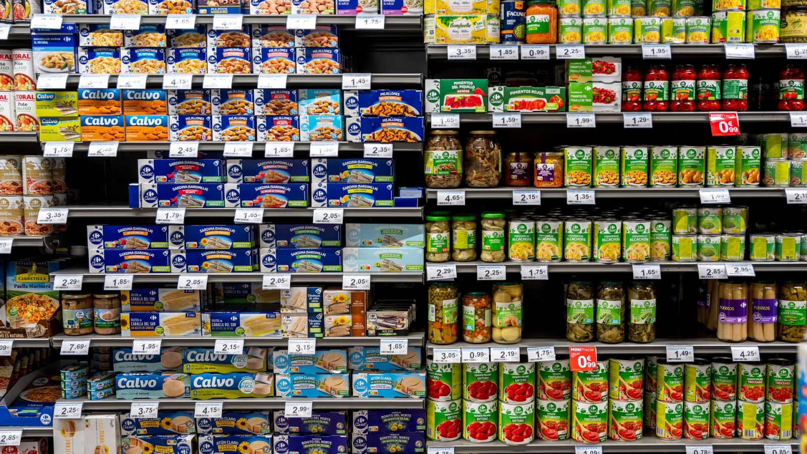 Las Mañanas de RNE - Las familias invierten gran parte de sus sueldos en alimentación- Escuchar ahora