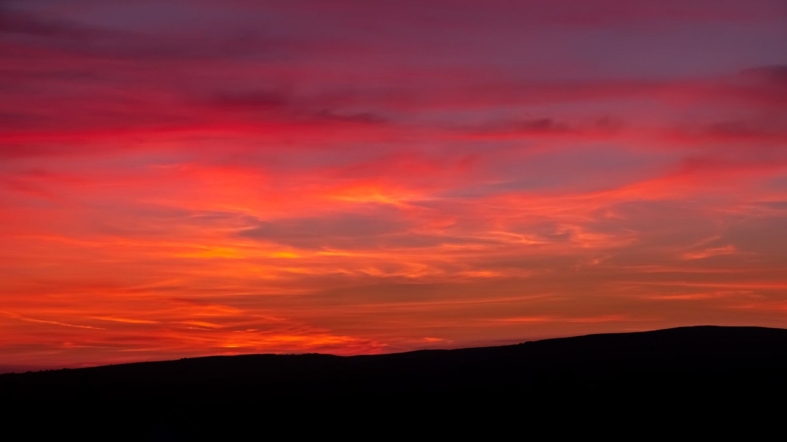 Ciencia por un tubo - ¿Por qué el atardecer es rojo? - 29/06/23 - escuchar ahora