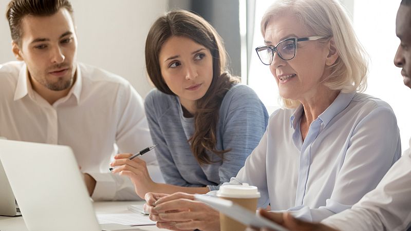 Diez minutos bien empleados - Las generaciones conviven en el trabajo - 03/07/23 - Escuchar ahora