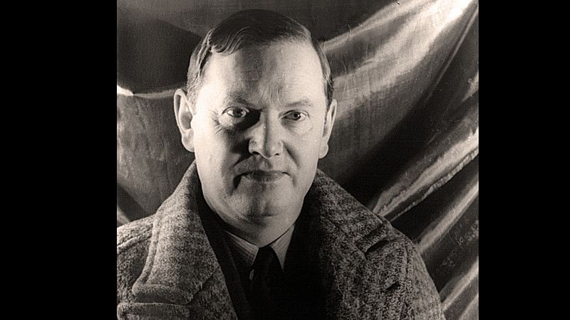 Por las fronteras de Europa - Evelyn Waugh: Tras la máscara de la risa - Escuchar ahora