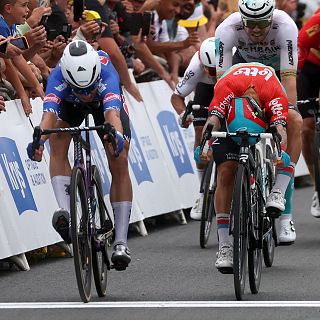 Etapa 4 - Philipsen repite en una accidentada llegada