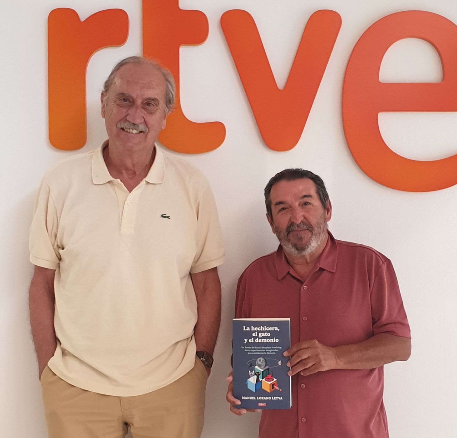 Manuel Lozano Leyva, La hechicera, el gato y el demonio