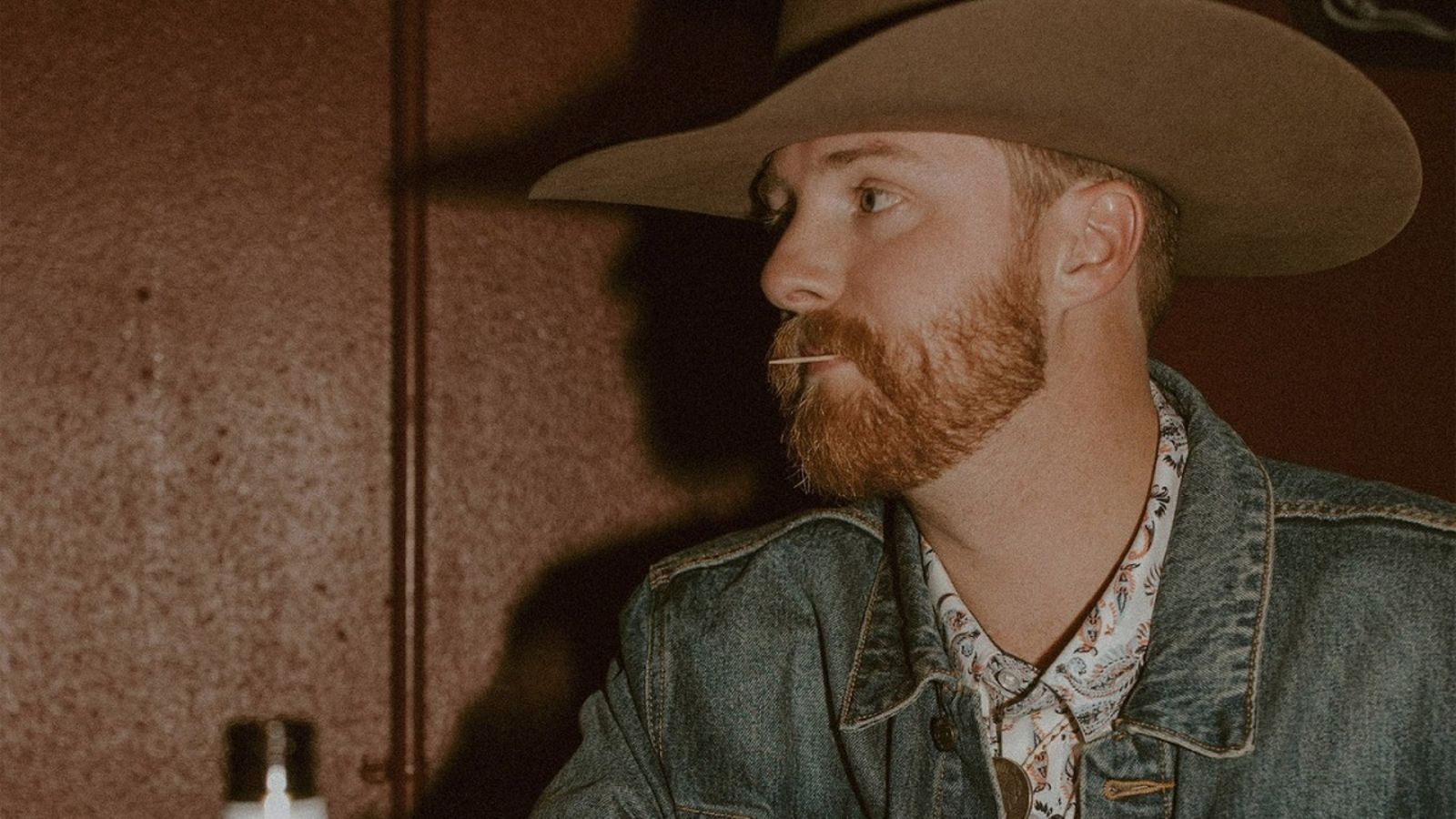 Sin rodeos - La comodidad del porche sonoro de Colby Acuff - 14/07/23 - escuchar ahora