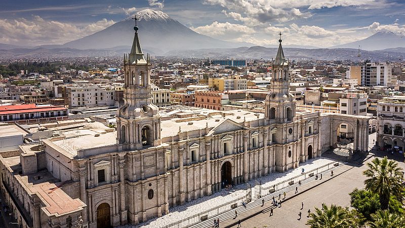 Nómadas - Arequipa, oasis blanco entre volcanes - 02/09/23 - Escuchar ahora