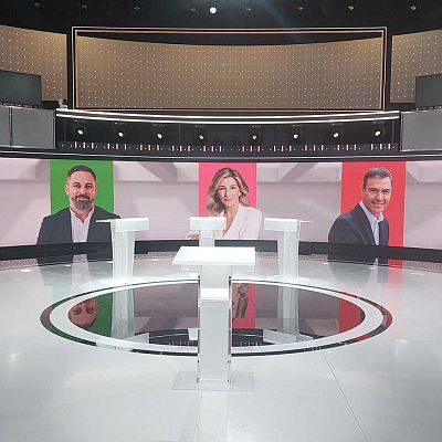 Las Mañanas de RNE con Íñigo Alfonso - Debate a tres en RTVE: \"El mayor riesgo en el debate a tres de RTVE es para Feijóo. Si no ocupas ese espacio, alguien lo hará por ti\" - Escuchar ahora