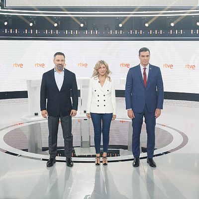Las Mañanas de RNE - Verifica RTVE comprueba los mensajes del debate a tres - Escuchar ahora