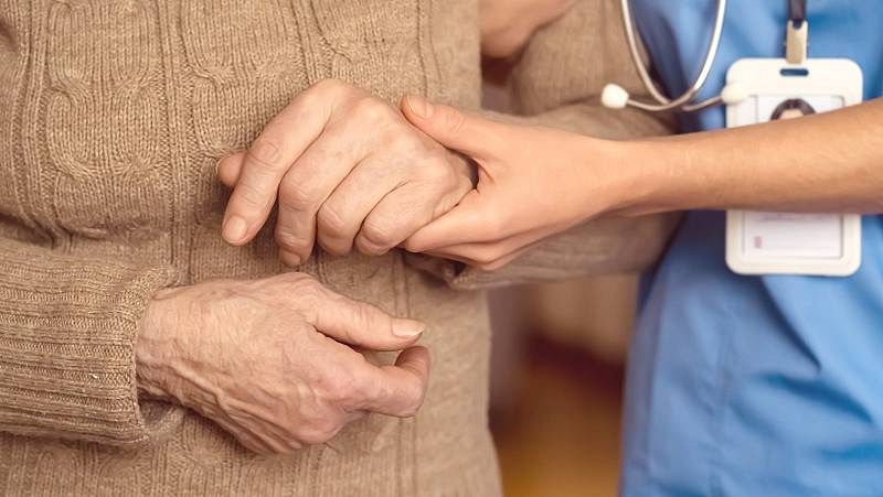 Un fàrmac en assaig clínic frena la progressió de l'alzheimer