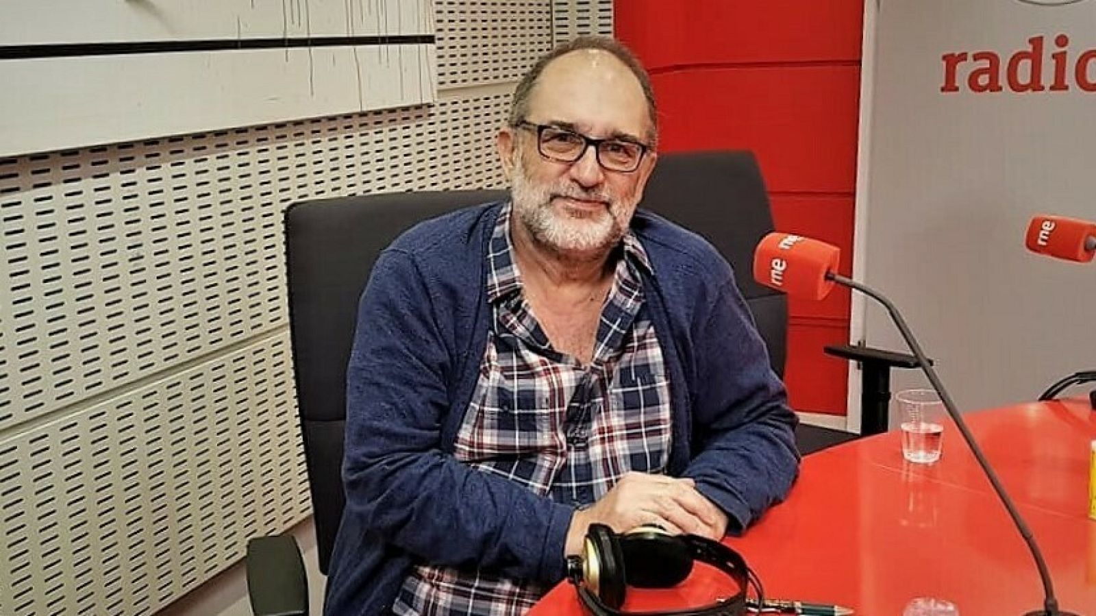 Agualusa - Viene Gil (charla con Chema García Martínez) - 22/07/23 - escuchar ahora