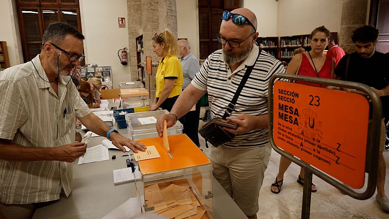 Las ma�anas de RNE - Jos� Pablo Ferr�ndiz: "Hemos pasado del bipartidismo imperfecto al bibloquismo imperfecto" - Escuchar ahora