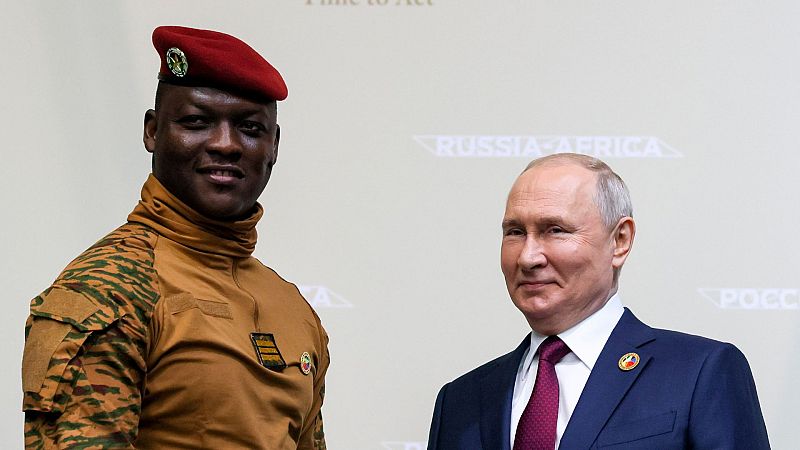 Cinco Continentes - ¿Qué busca Putin en los países africanos? - Escuchar ahora