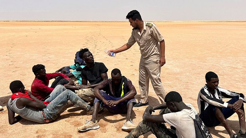 Cinco continentes - Migrantes atrapados entre Túnez y Libia - Escuchar ahora