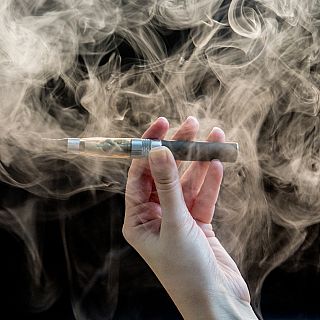La peligrosa moda del vapeo: "Es tan nocivo como fumar"