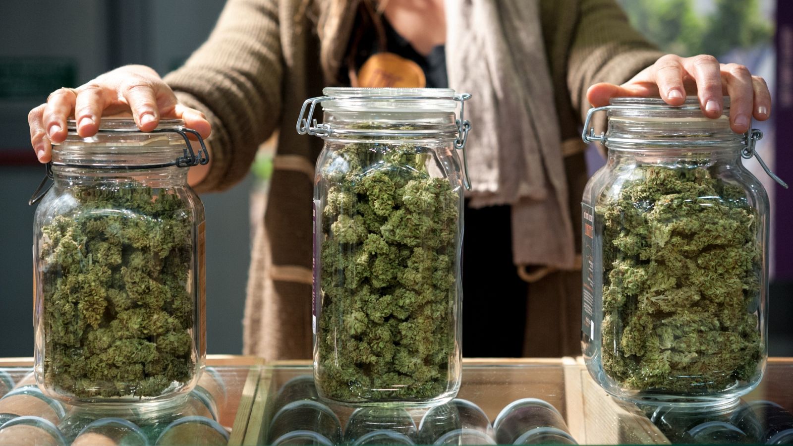 Adicciones - Hexahidrocannabinol - 02/08/23 - escuchar ahora