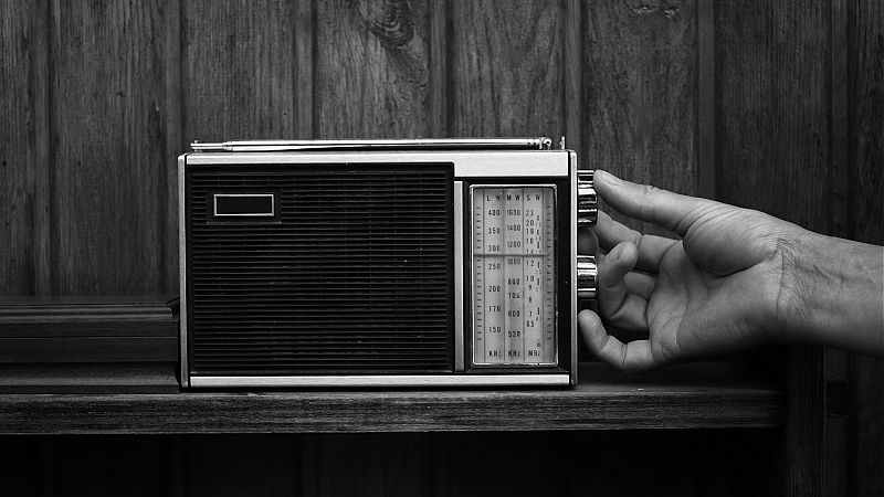 Amigos de la onda corta - La radio informativa de la Transici�n espa�ola - 03/08/23 - escuchar ahora