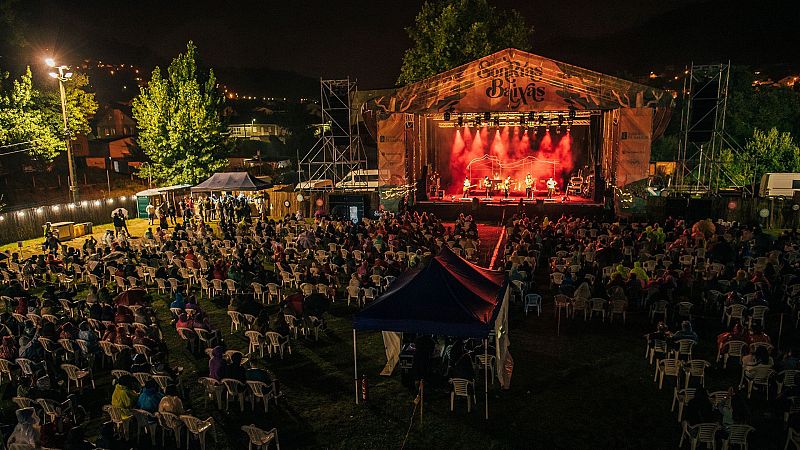 El ojo crítico - Sonrias Baixas, Samuraï, otros festivales y Martín Llade - Escuchar ahora