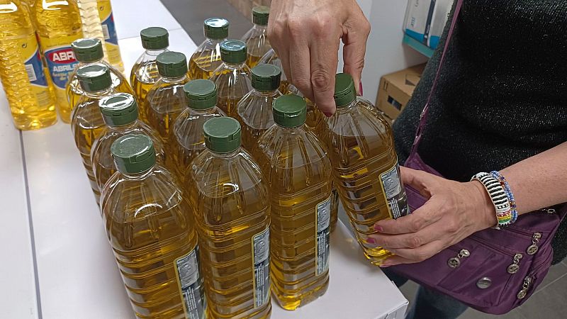 El aceite de oliva, por las nubes: el precio de una botella de litro ya  ronda los 10 euros