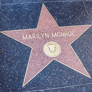 A media mañana - A media mañana - La historia sobre Marilyn Monroe - 04/08/23 - escuchar ahora