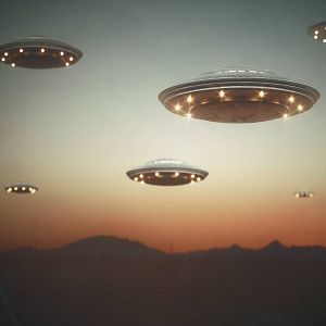 Espacio en blanco - Espacio en blanco - Charlemos sobre el fenómeno ovni - 06/08/23 - escuchar ahora