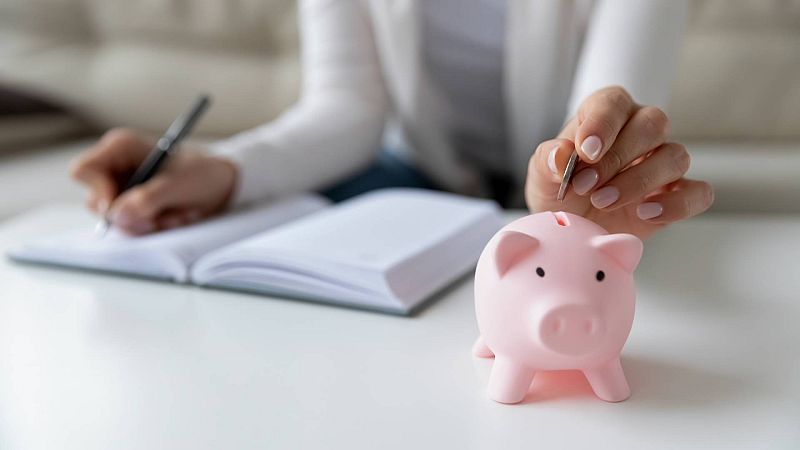 Puerta al presente - Cajas de ahorros, entre el pasado y el futuro - 07/08/23 - Escuchar ahora