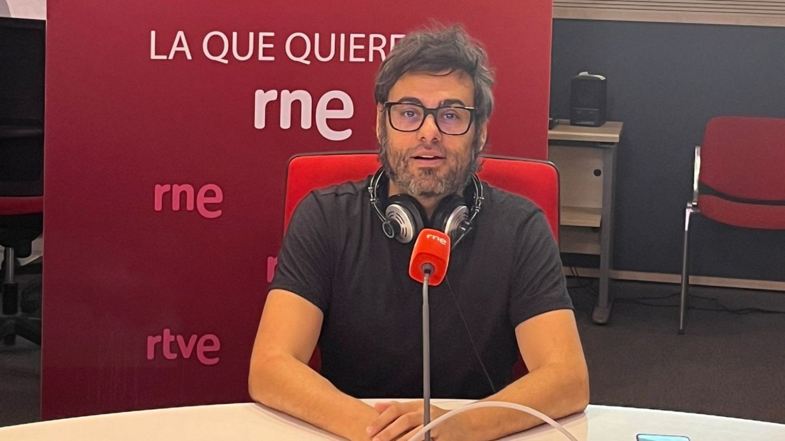 No es un d�a cualquiera - Sergio C. Fanjul nos acerca a 'La Espa�a invisible' - Escuchar ahora