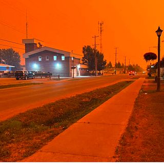 Arde Canadá