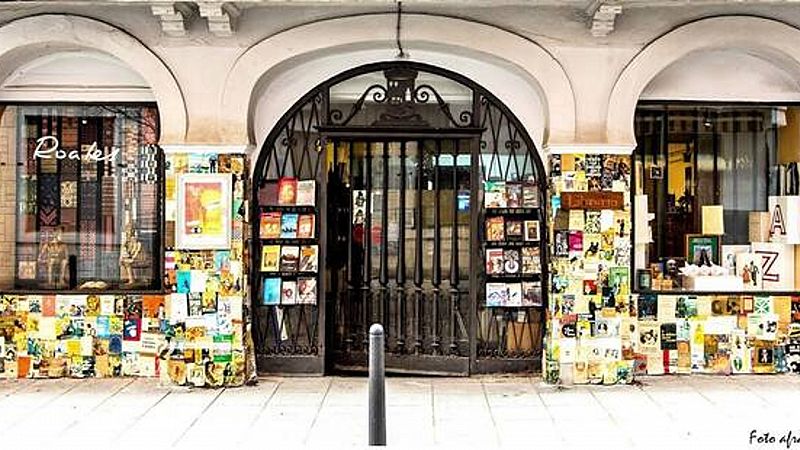 El gallo que no cesa - Un respiro con Paco Roales en Librería Roales - Escuchar ahora