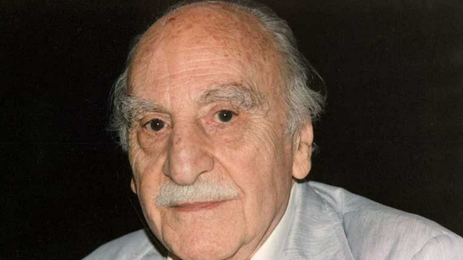 Emisi�n en �rabe - Francisco Ayala, galardonado con el Premio Cervantes en 1991 - 17/08/23 - escuchar ahora