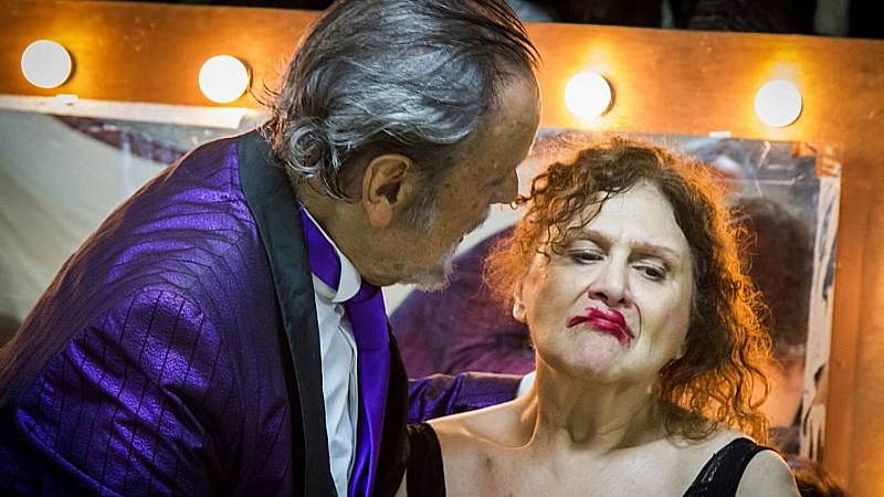 Avui, sol - Oferta d'oci variad�ssima per al cap de setmana - Escoltar ara