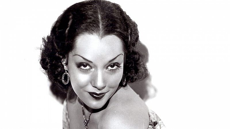 A media mañana - La triste historia de la leyenda de Hollywood Lupe Vélez - Escuchar ahora