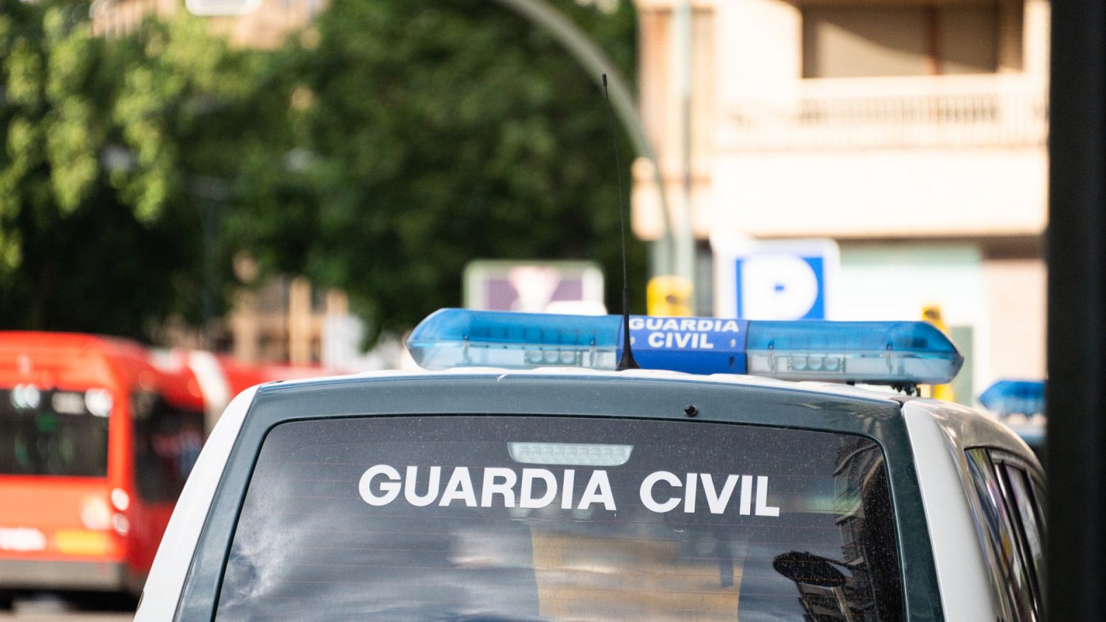 A media mañana - Cómo ayudar a la ciudadanía - 22/08/23 - escuchar ahora