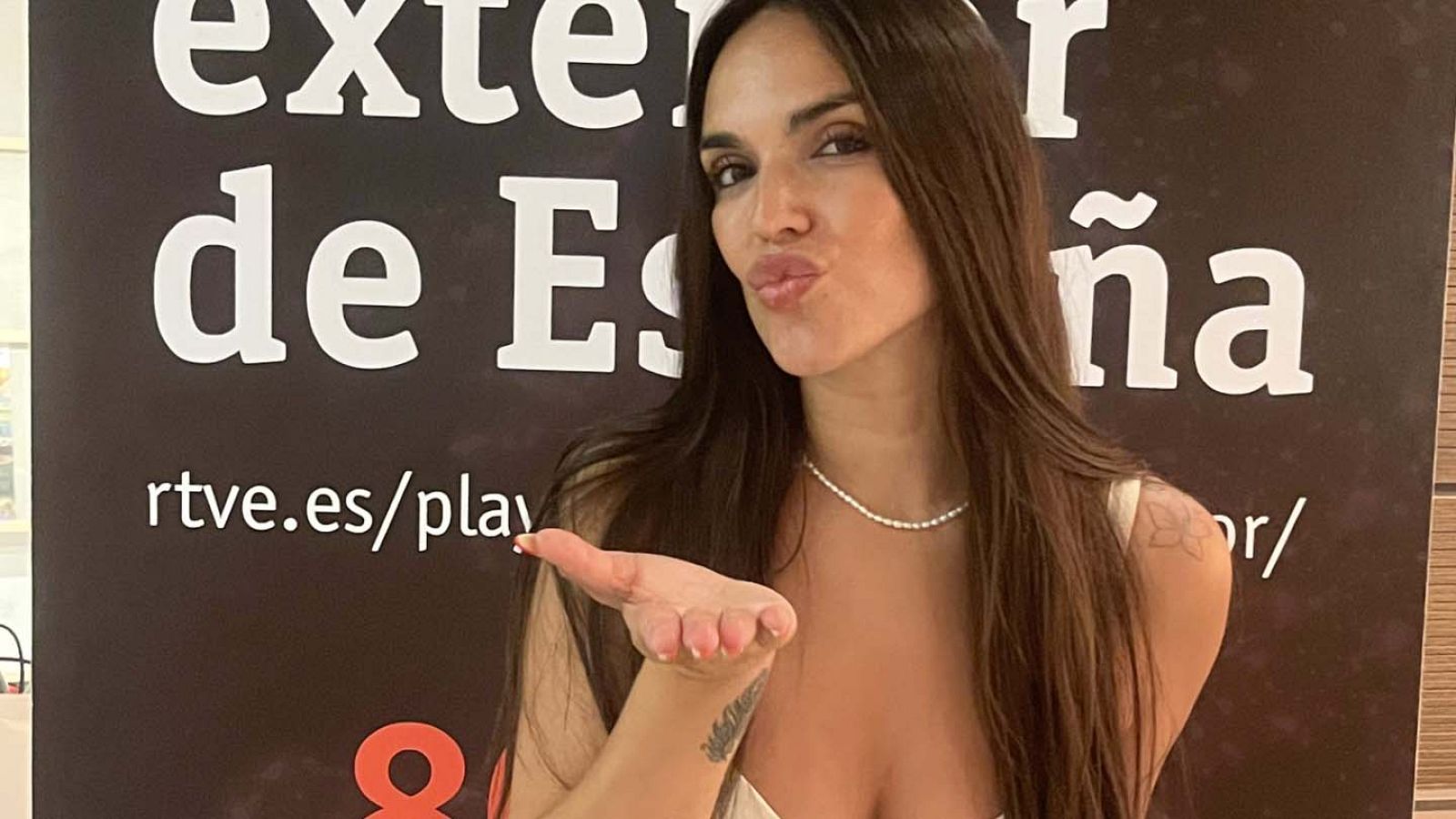 En modo verano, en Radio Exterior de España - Una charla con Dama, 'La reina de la bachata' - 23/08/23 - escuchara hora