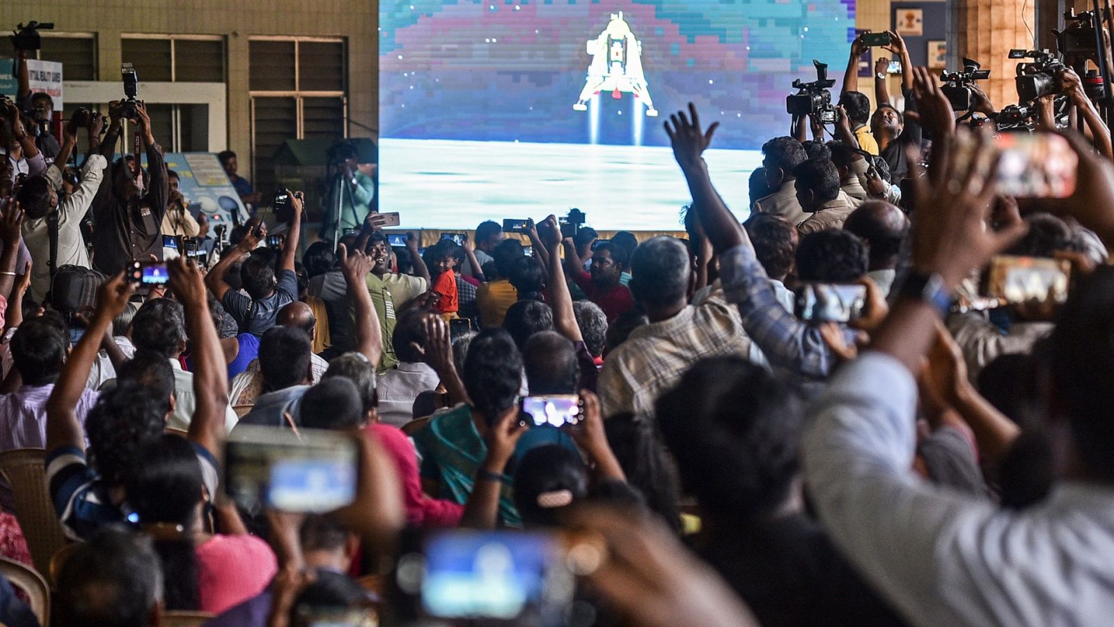 Las mañanas de RNE con Íñigo Alfonso - Segunda hora - 24/08/23 - escuchar ahora