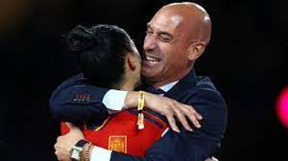 Serveis informatius Ràdio 4