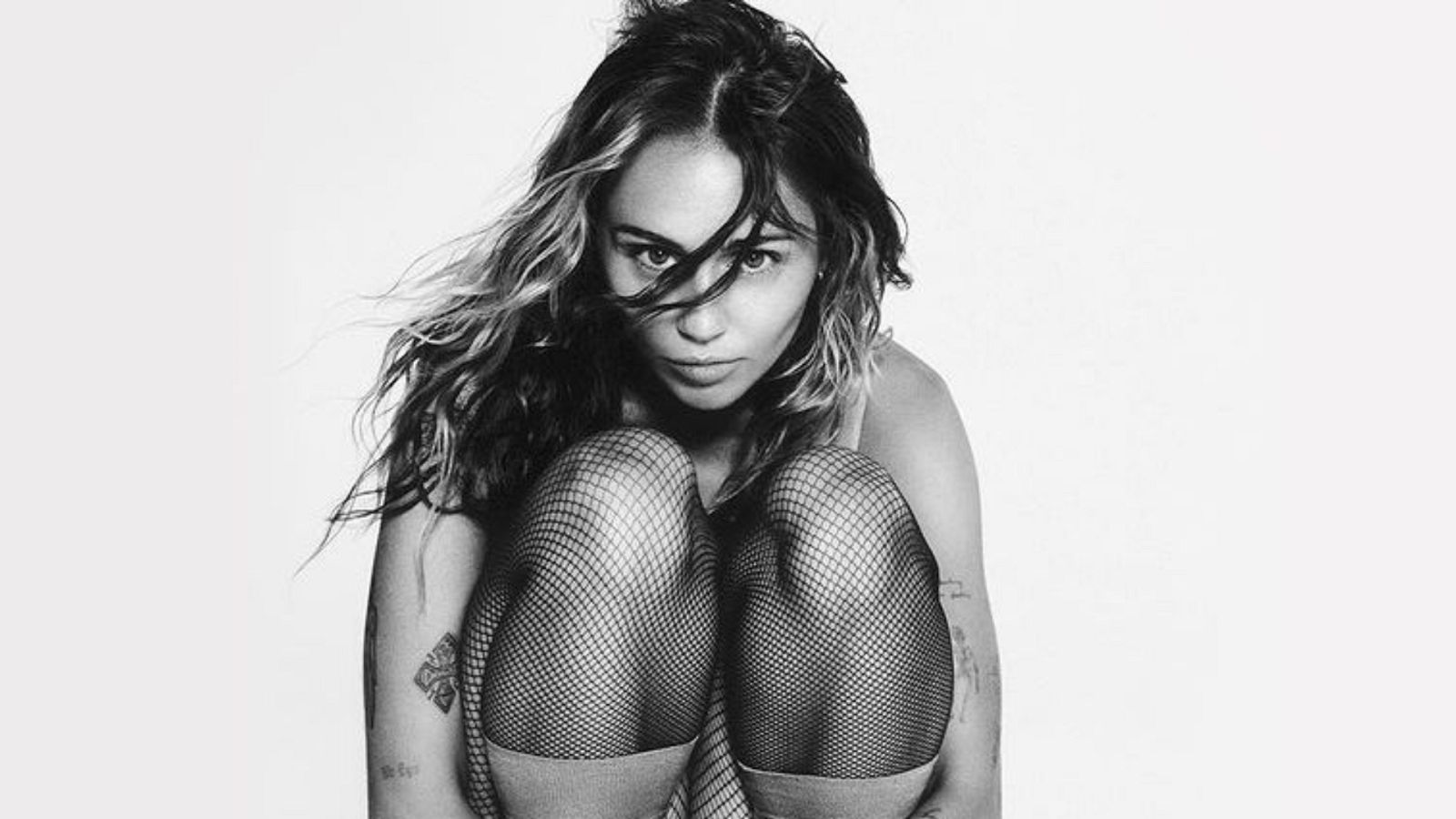  180 Grados - Miley Cyrus, Sen Senra y Chill Chicos - 28/08/23 - escuchar ahora