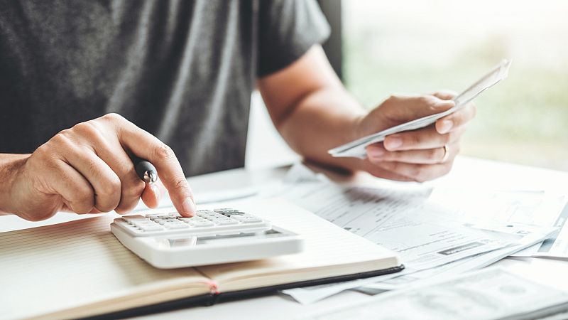 Las mañanas de RNE - Patricia Suárez: "La escalada de los tipos se ralentiza" - Escuchar ahora