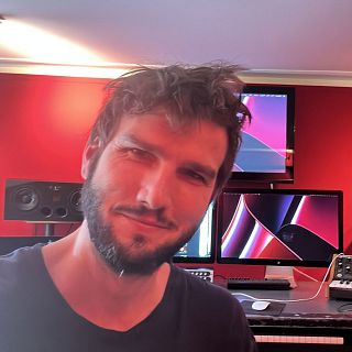  El compositor Lucas Vidal celebra los 100 a�os de Disney