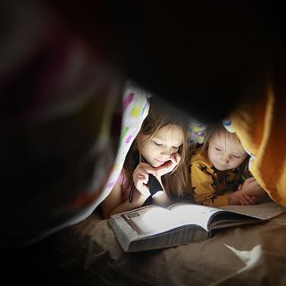 Contando cuentos en R5