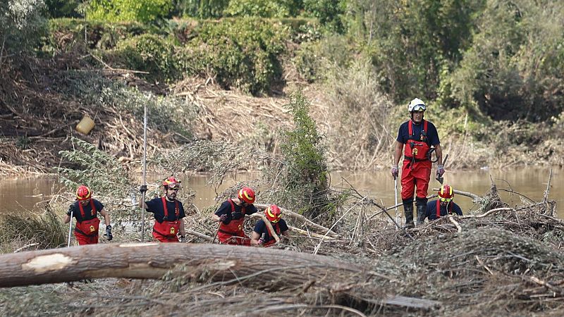 Las mañanas de RNE - Dispositivo de búsqueda de los desaparecidos por la DANA - Escuchar ahora