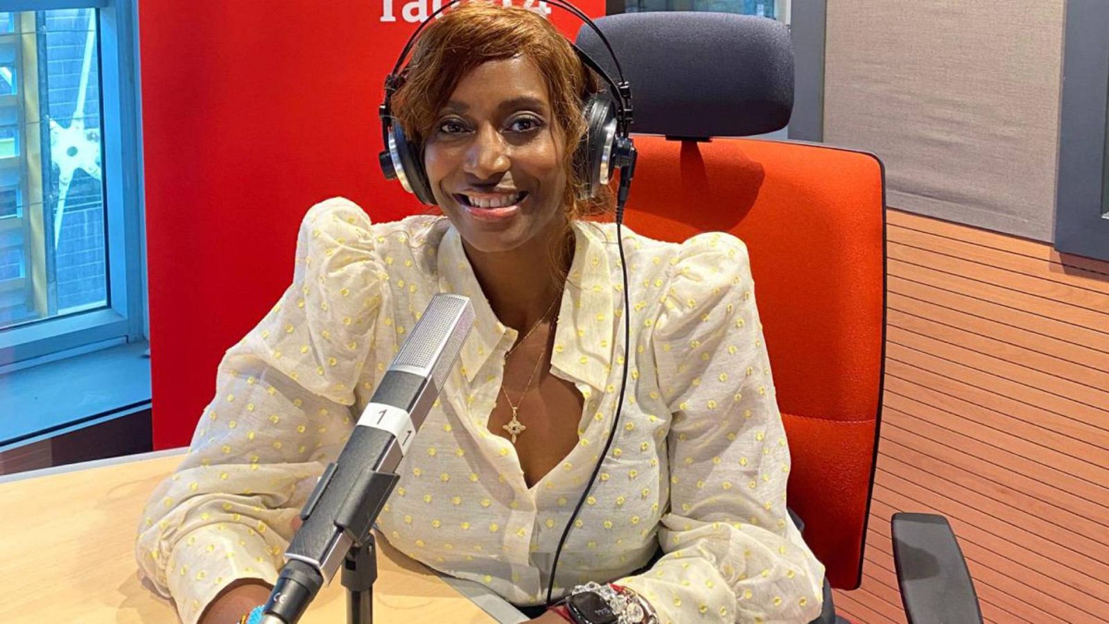 Con ellas mujeres - Bisila Bokoko Toichoa: Exdtra de comercio en NY y emprendedora - 10/09/23 - Escuchar ahora