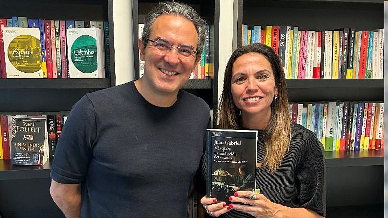 Libros de arena - Juan Gabriel V�squez y 'La traducci�n del mundo' - Escuchar ahora