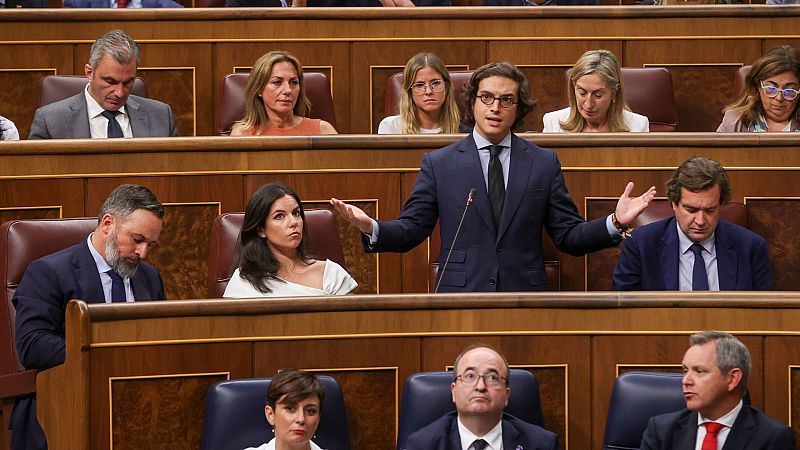 Parlamento RNE - Figaredo (Vox):"Hay que olvidarse de que hay un PSOE bueno y un PSOE malo" - Escuchar ahora