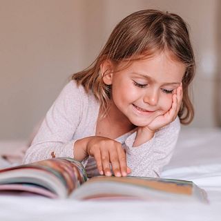 Contando cuentos en R5