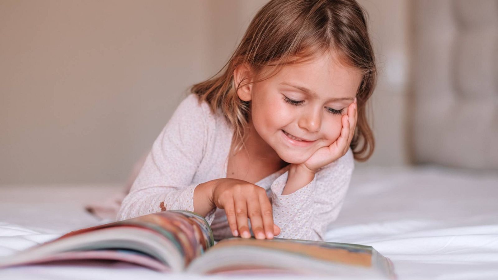 Contando cuentos en Radio 5 - Fla, fla, fla 'El gato' - parte 1 - 25/09/23 - Escuchar ahora