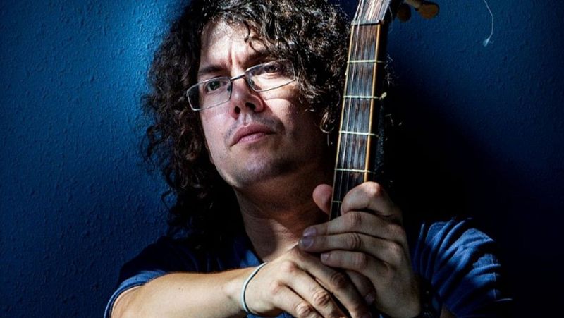 Enrike Solinis - escuchar ahora